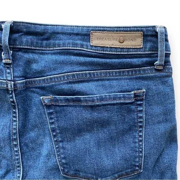 Treasure & Bond Rolled Cuff High-Waist Denim Jean Shorts | Size 32 - Picture 5 of 13